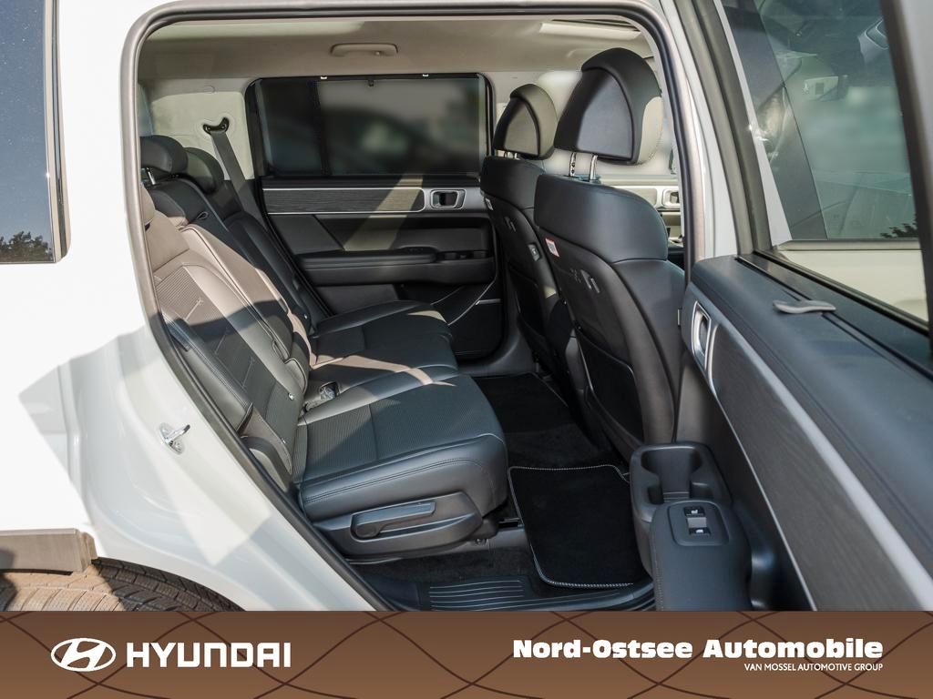 Fahrzeugabbildung Hyundai SANTA FE HEV 5-Sitzer INTRO GlasSchiebedach Bose