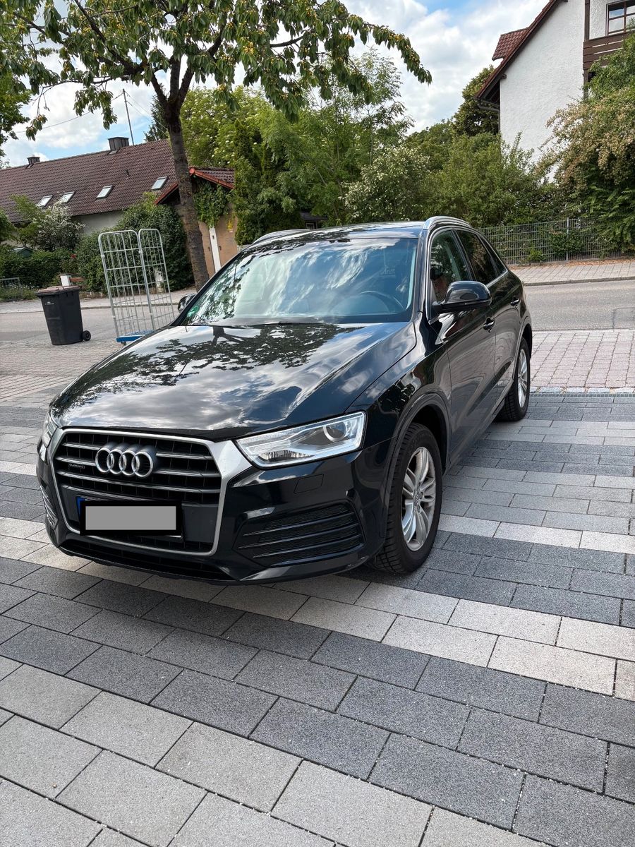 AUDI Q3 2.0 TFSI 132kW quattro Stronic 