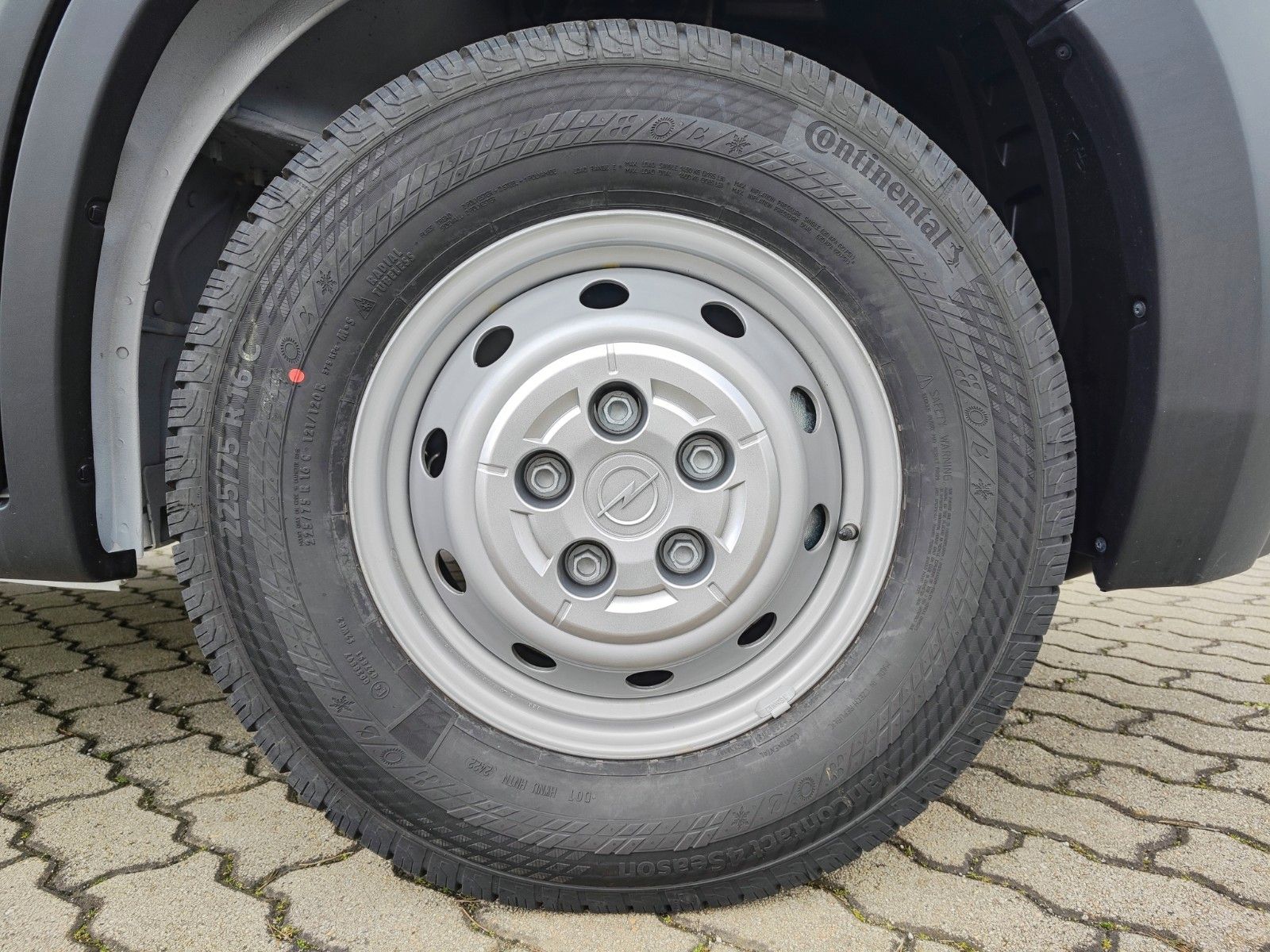 Fahrzeugabbildung Opel MOVANO Kasten L4H2 140PS VERSTÄRKT+KLIMA+BT+270°