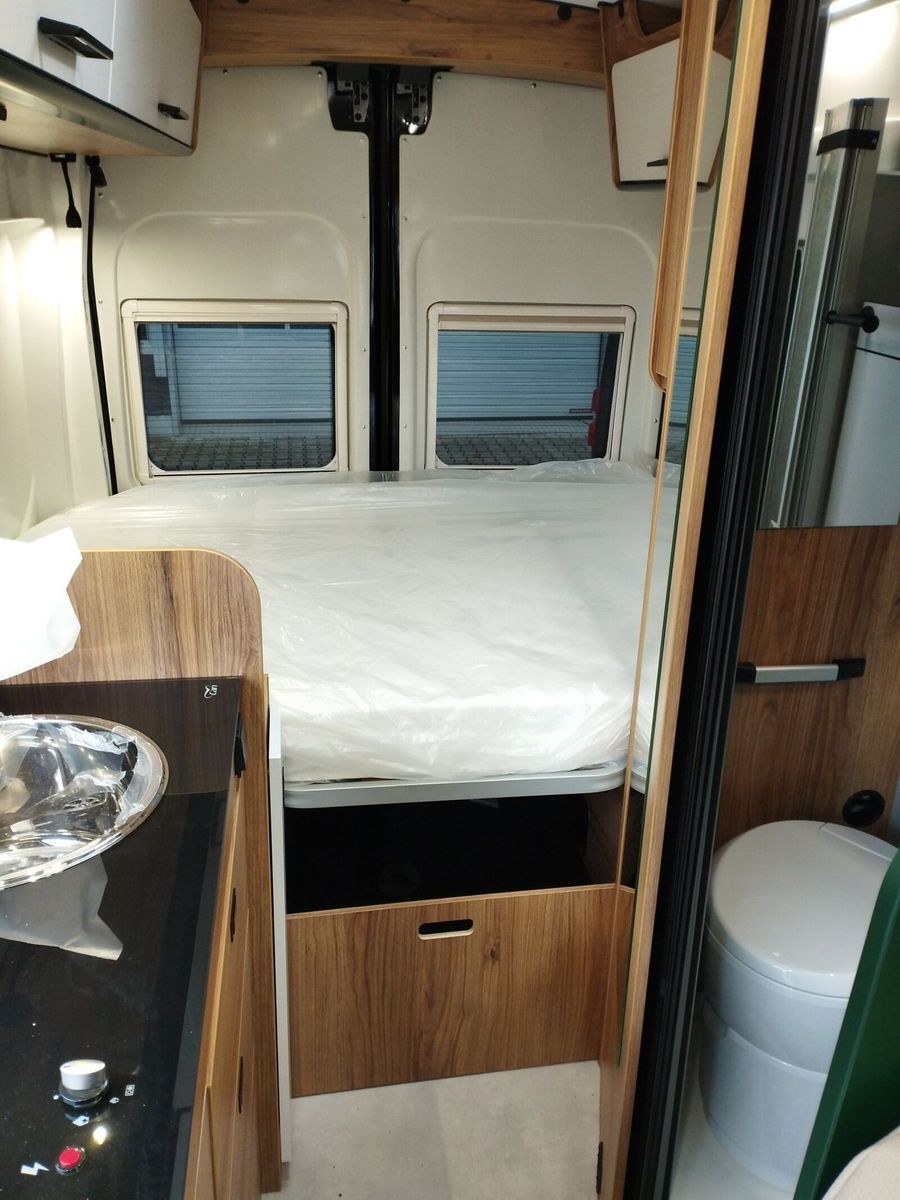 Fahrzeugabbildung Karmann Dexter 4x4 DE 560 AW Allrad 4x4, Rückfahrkamera