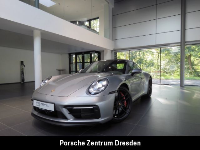 Porsche 992 (911) Carrera 4 GTS