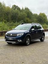 Dacia Sandero TCe 90 Easy-R Prestige AHK NAVI - Dacia Sandero: mit Navigationssystem