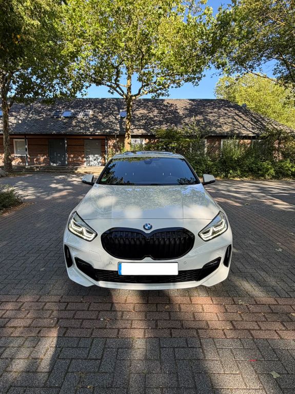 Image of BMW 120