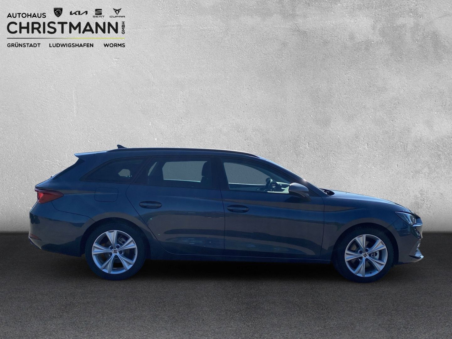 Fahrzeugabbildung SEAT Leon Sportstourer FR 2.0 TDI EU6d Navi Digitales
