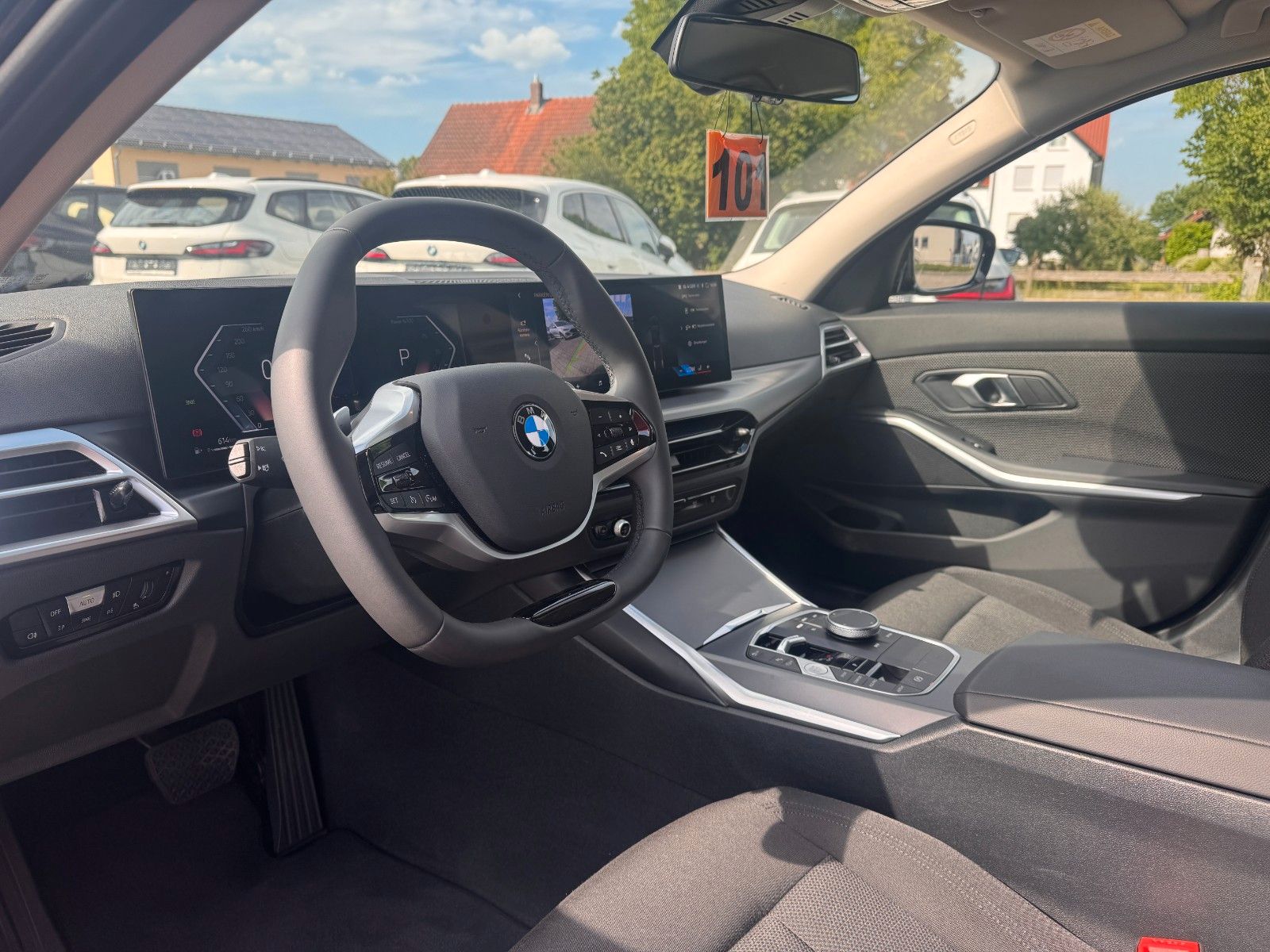 BMW 318i Touring KAMREA NAVI DAB KLIMAAUTOMATIK foto 13