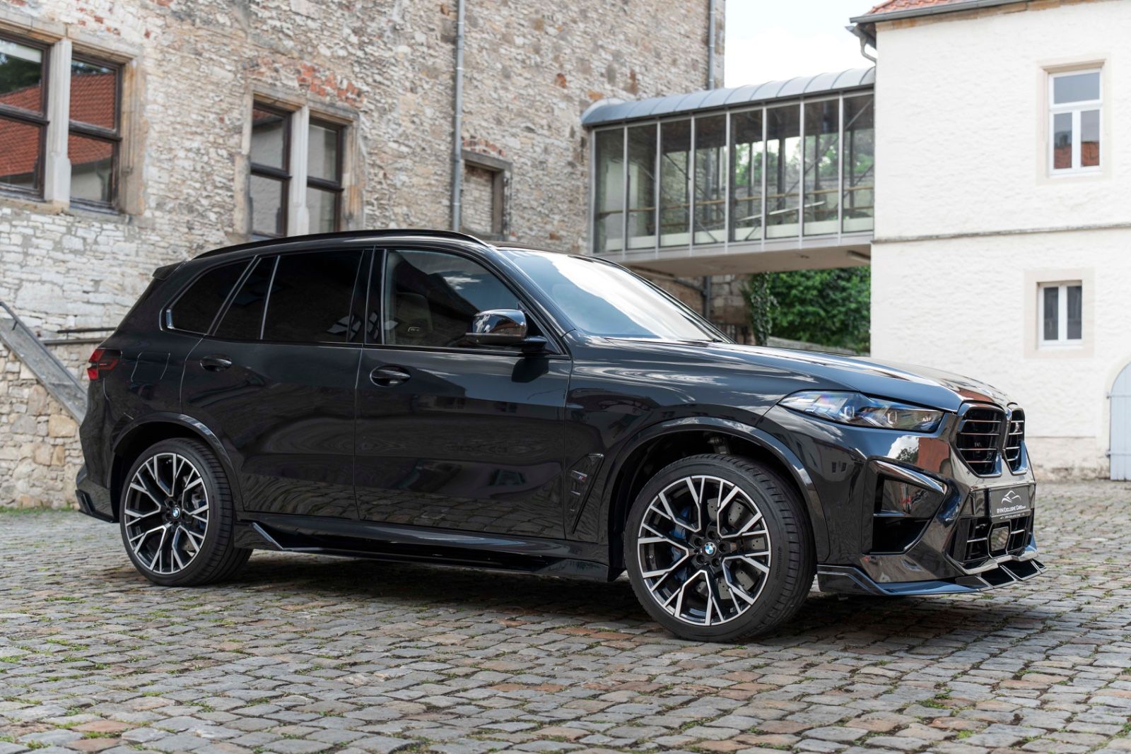 Fahrzeugabbildung BMW X5 M Competition B&W HUD 360 MASSAGE CARPLAY ACC