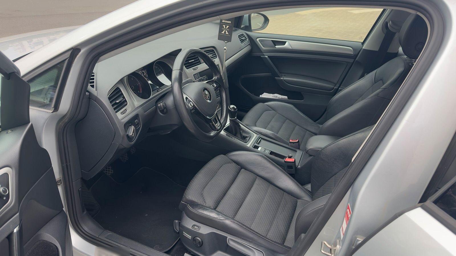 Volkswagen Golf 2015 — двигун 110 HP (81kW)