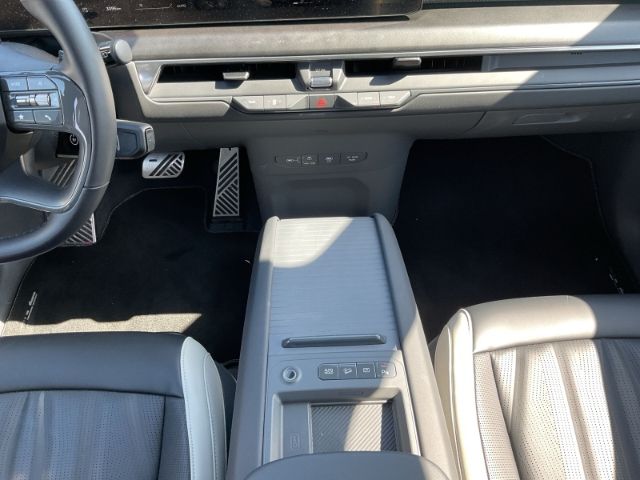 Fahrzeugabbildung Kia EV9 4WD GT-LINE LAUNCH EDITION ELEKTRO *7-SITZER