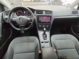 Volkswagen Golf VII e-Golf*NAVI*SZHZG*ACC*WÄRMEPUMPE*CCS - Volkswagen Golf mit Elektro-Antrieb: Limousine