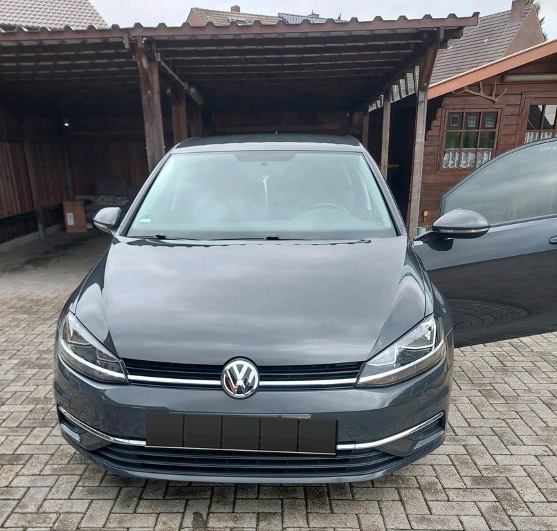 Image of Volkswagen Golf