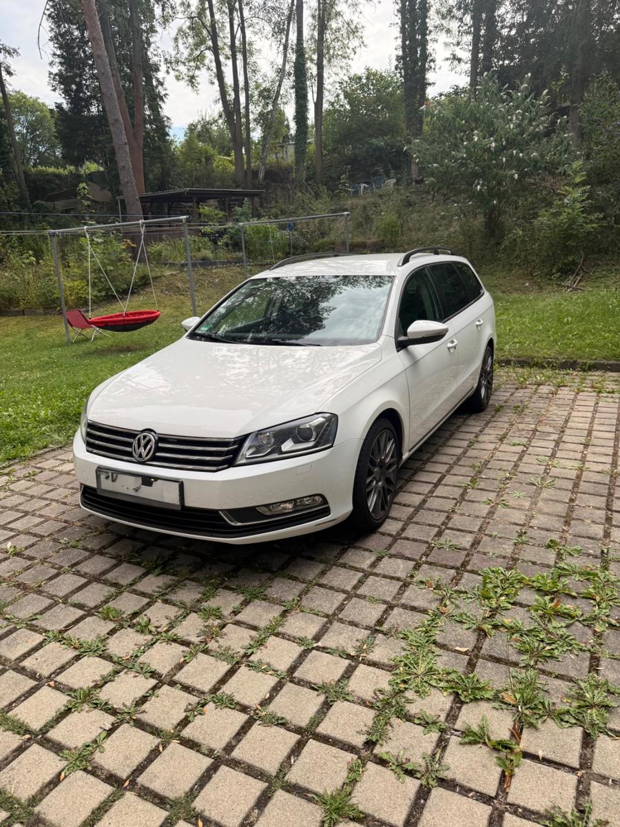 Volkswagen Passat, 2011