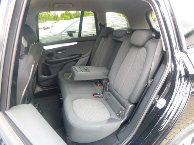Fahrzeugabbildung BMW 220d Gran Tourer >AUT/NAV/LED/SHZ<