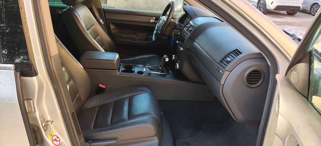 Volkswagen Touareg 2007 — photo 12