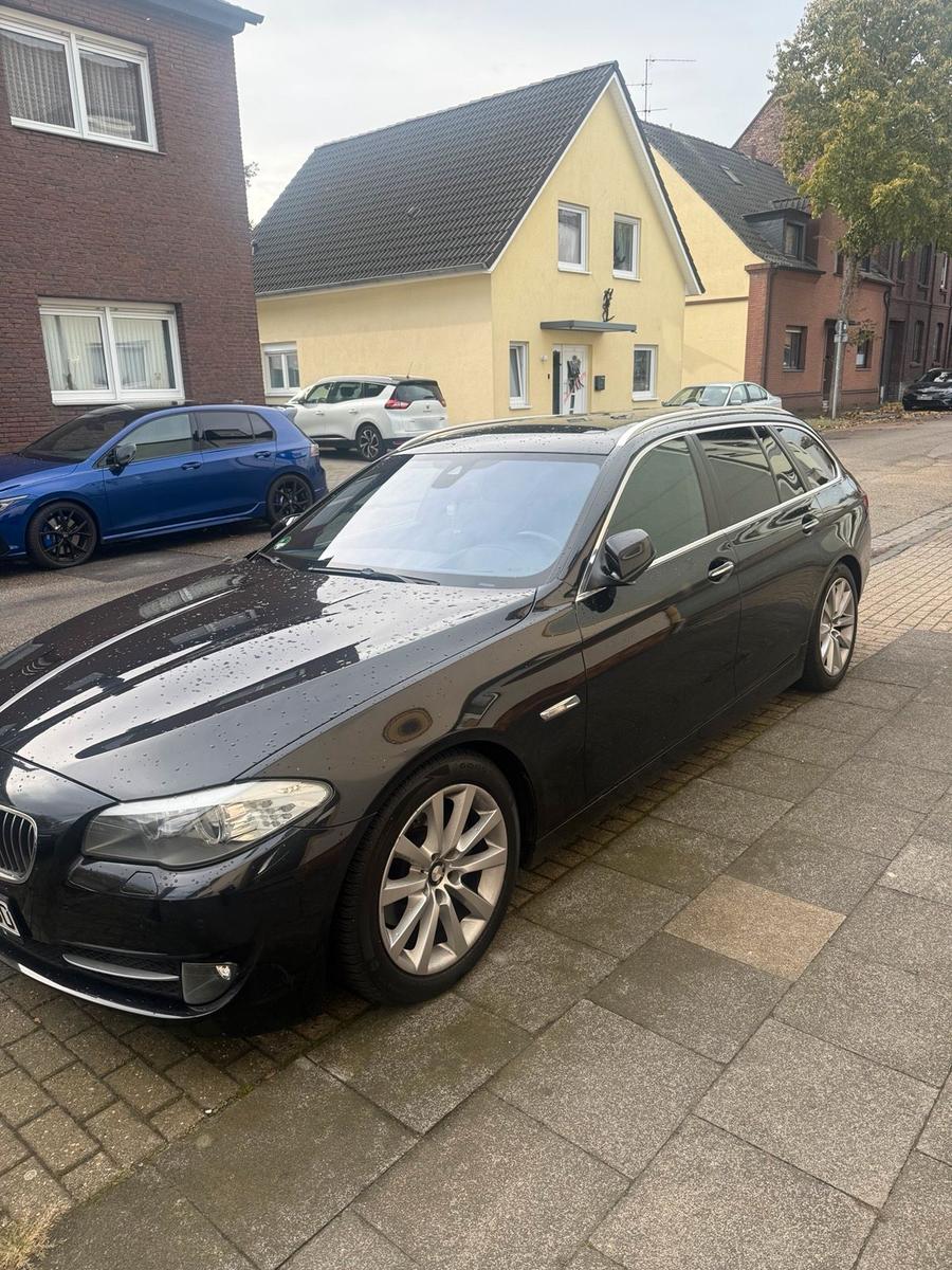 BMW 520 2013 — photo 9