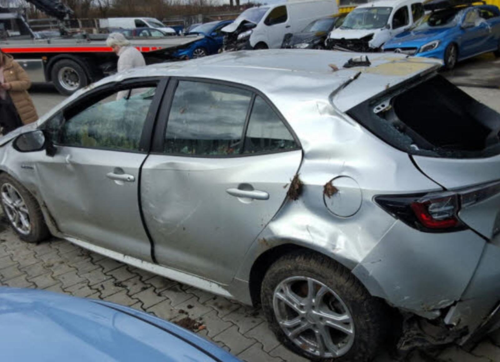 Toyota Corolla 1,8 Hybrid Business Edition AirBag OK