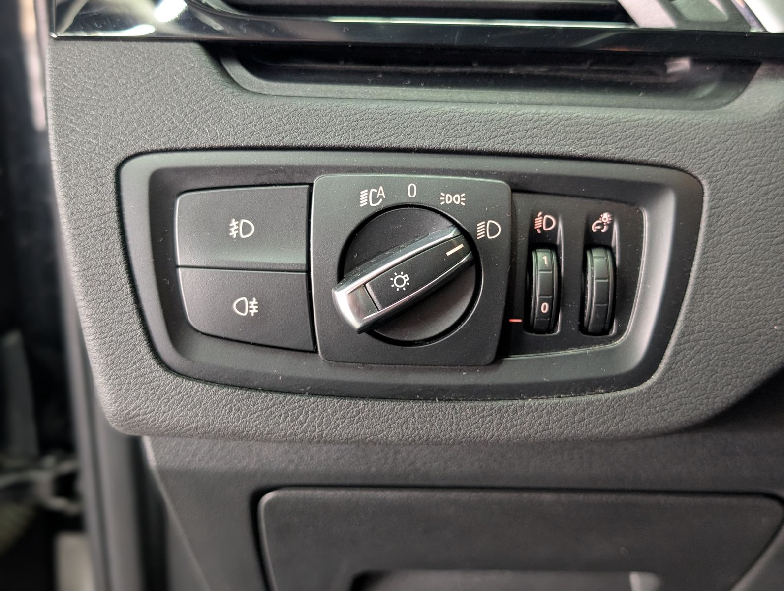 Fahrzeugabbildung BMW X1 xDrive 25e Advantage AHK LED APP VIRT SoH 87%