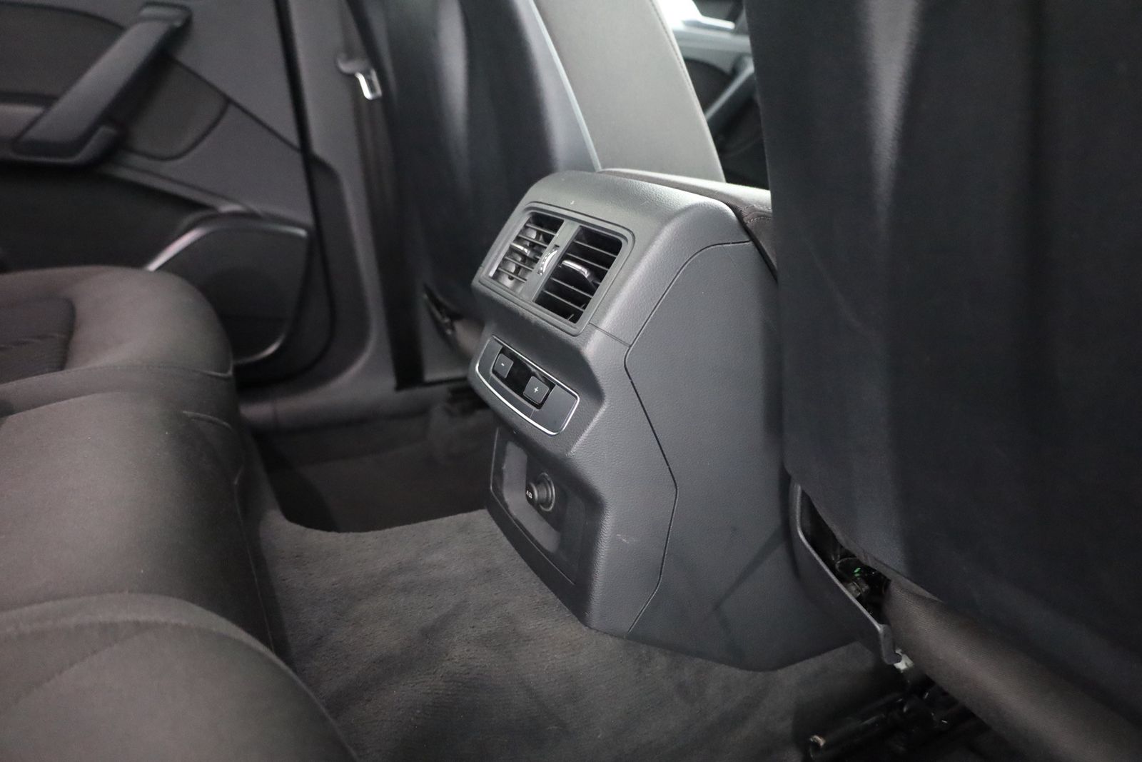 Audi Q5 40 TDI quattro Navi ACC Standheizung Kamera foto 28