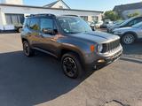 Jeep Renegade Trailhawk 4WD Automatik Panorama AHK - Jeep Renegade: Trailhawk