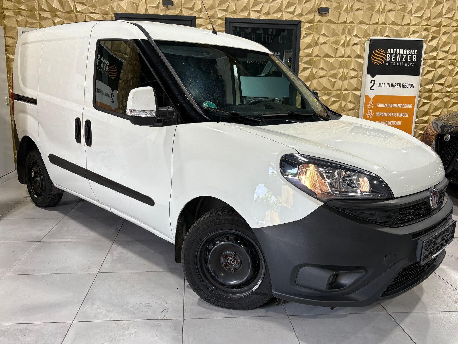 Fahrzeugabbildung Fiat Doblo SX Kasten/3-SITZ/PDC/KLIMA/TEMPOMAT