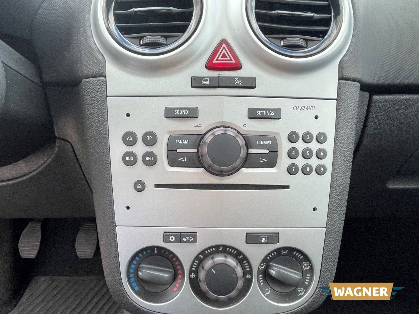 Fahrzeugabbildung Opel Corsa D Selection 1.2 TÜV NEU Steuerkette NEU