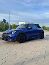 MINI John Cooper Works Cabrio F57 - blaue MINI John Cooper Works Cabrio