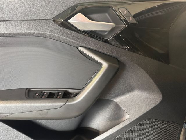 A1 Sportback advanced 30 TFSI S-tronic LED+STHZG