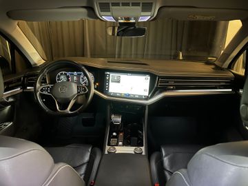 Volkswagen Touareg - 7