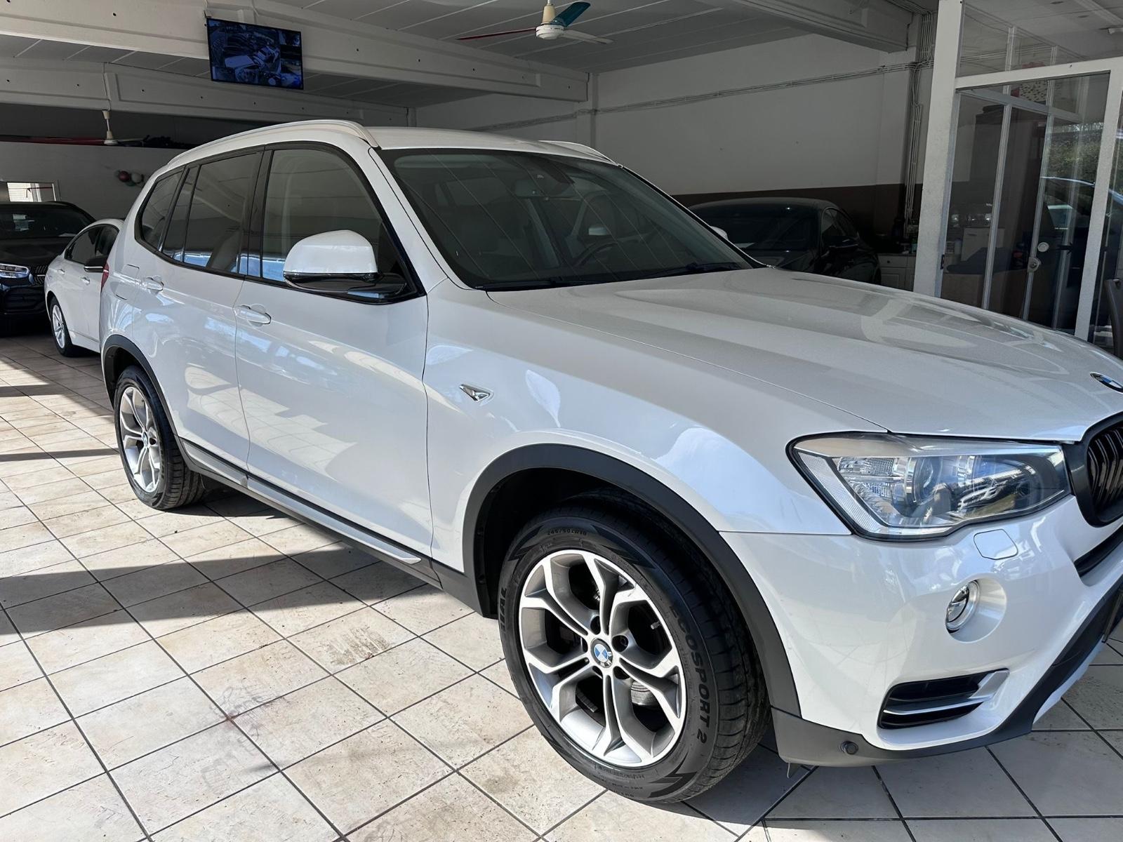 BMW X3 xDrive 20 d xLine Leder xenon AHK Navi Euro6