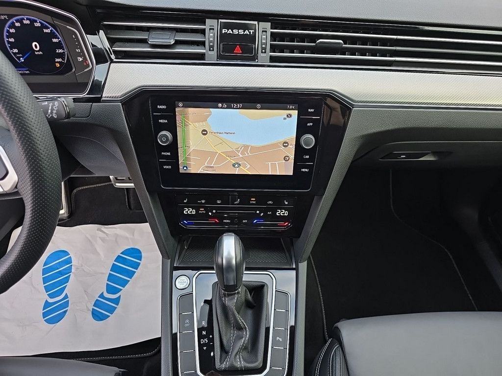 Volkswagen Passat Variant 1.5 TSI Elegance Elegance R-Line foto 13