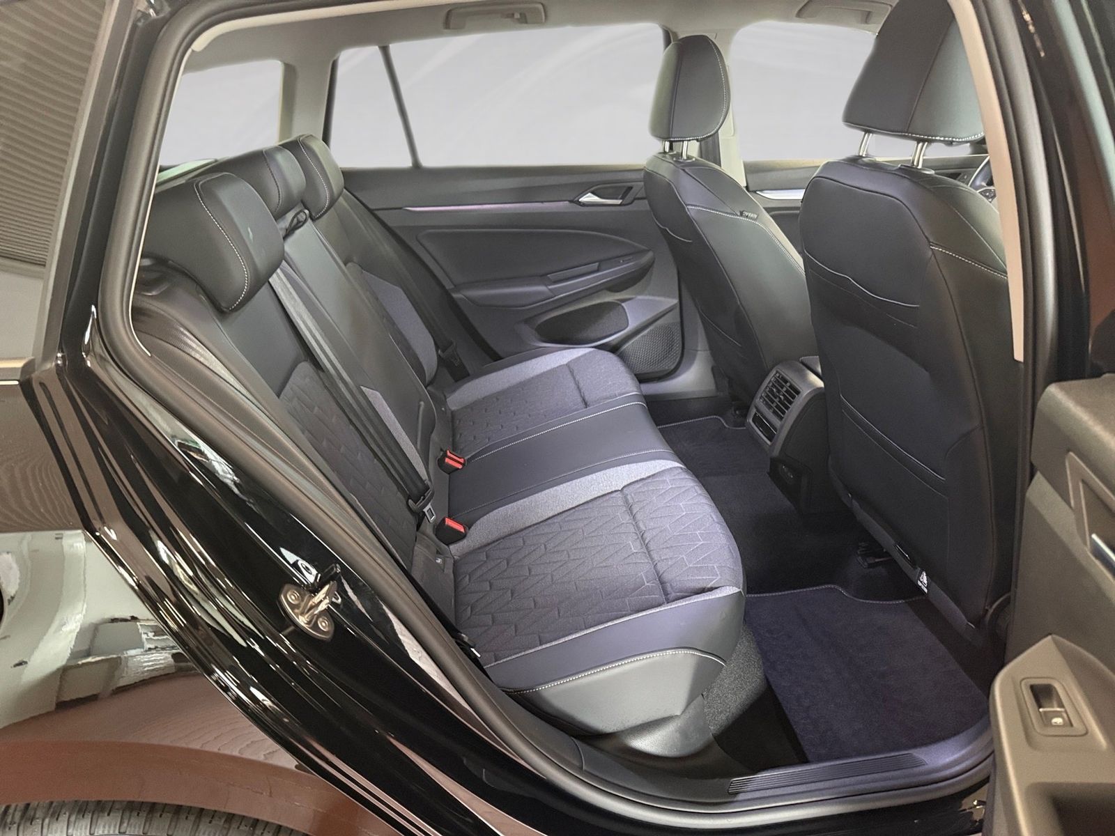 Volkswagen Golf - Bild 11