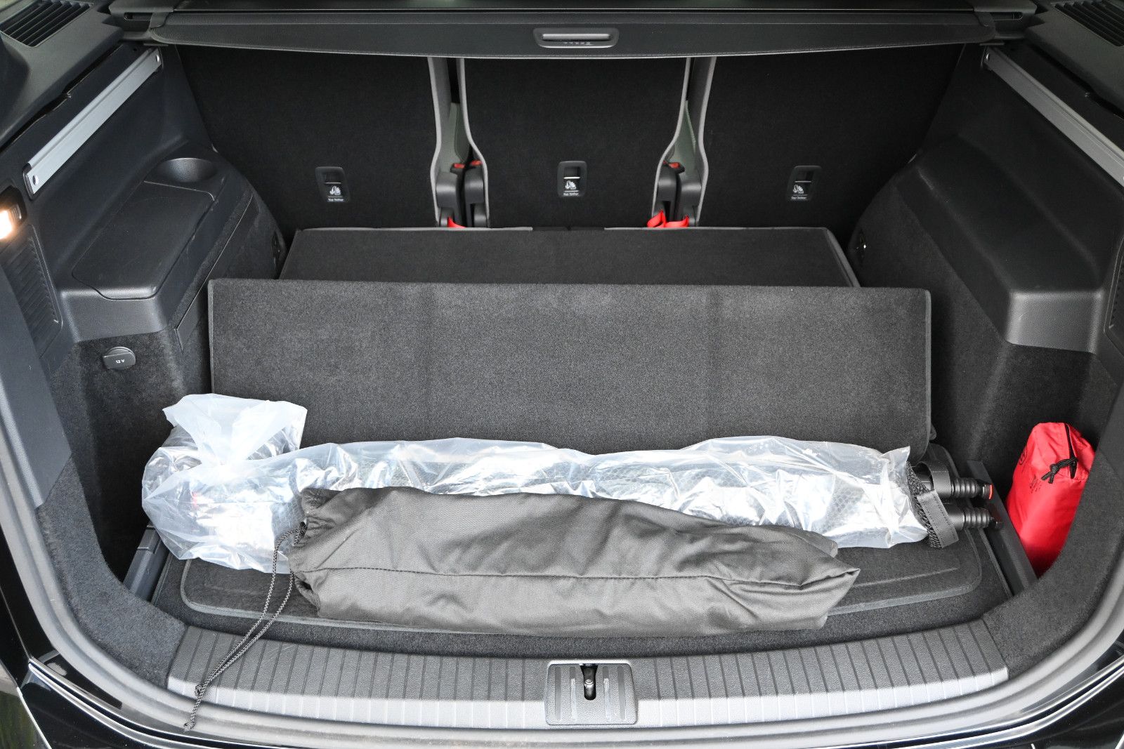 Fahrzeugabbildung Volkswagen Touran 1.5 TSI DSG °ACC°AHK°PANO°STHEIZ°DYNAUDI°