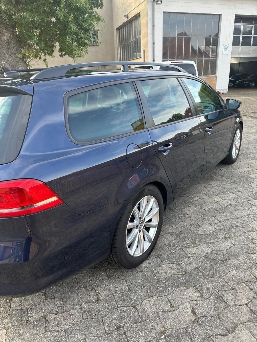 Volkswagen Passat 2014 — салон