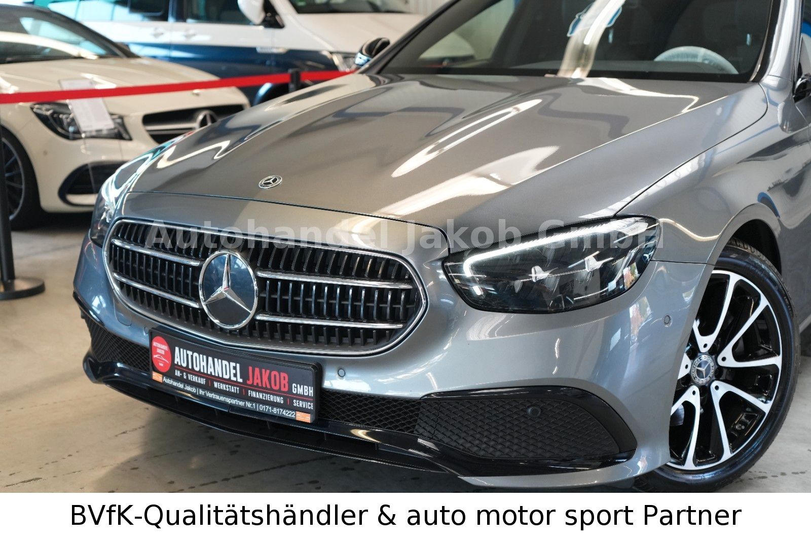 Mercedes-Benz E220d T Avantgarde*MBUX*Glasdach*12M Garantie