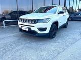Jeep Compass 1.6 Multijet II 2WD Sport - Jeep Compass Sport mit Diesel-Antrieb