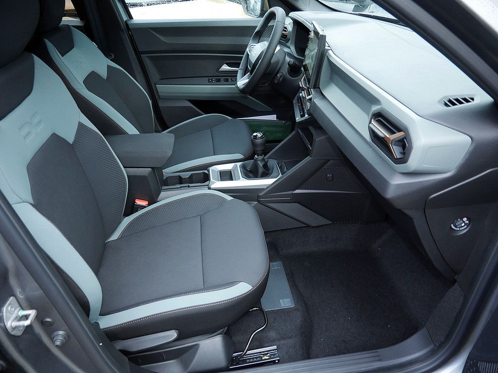 Fahrzeugabbildung Dacia Bigster Extreme TCe 140
