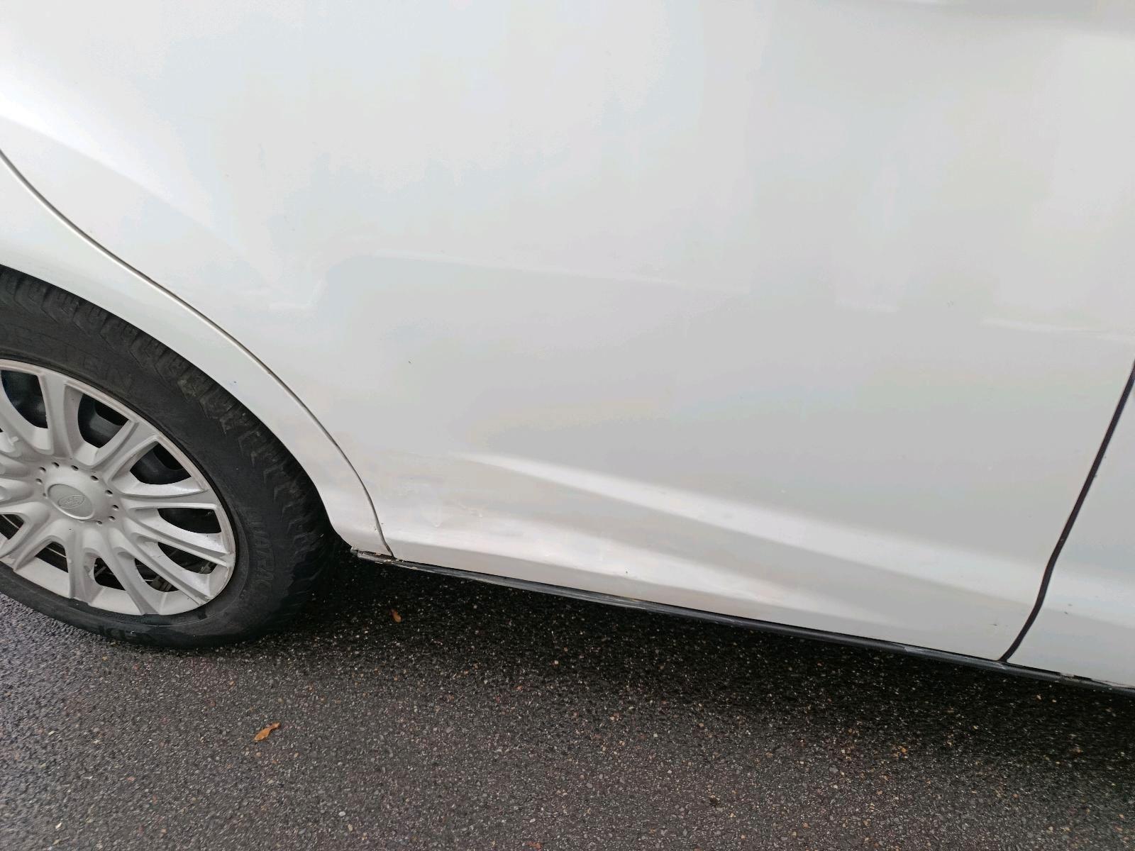 Ford B-MAX 2013 — photo 14