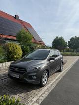 Ford Kuga 2,0 TDCi 4x4 132kW ST-Line PowerShift S... - Ford Kuga: Standheizung