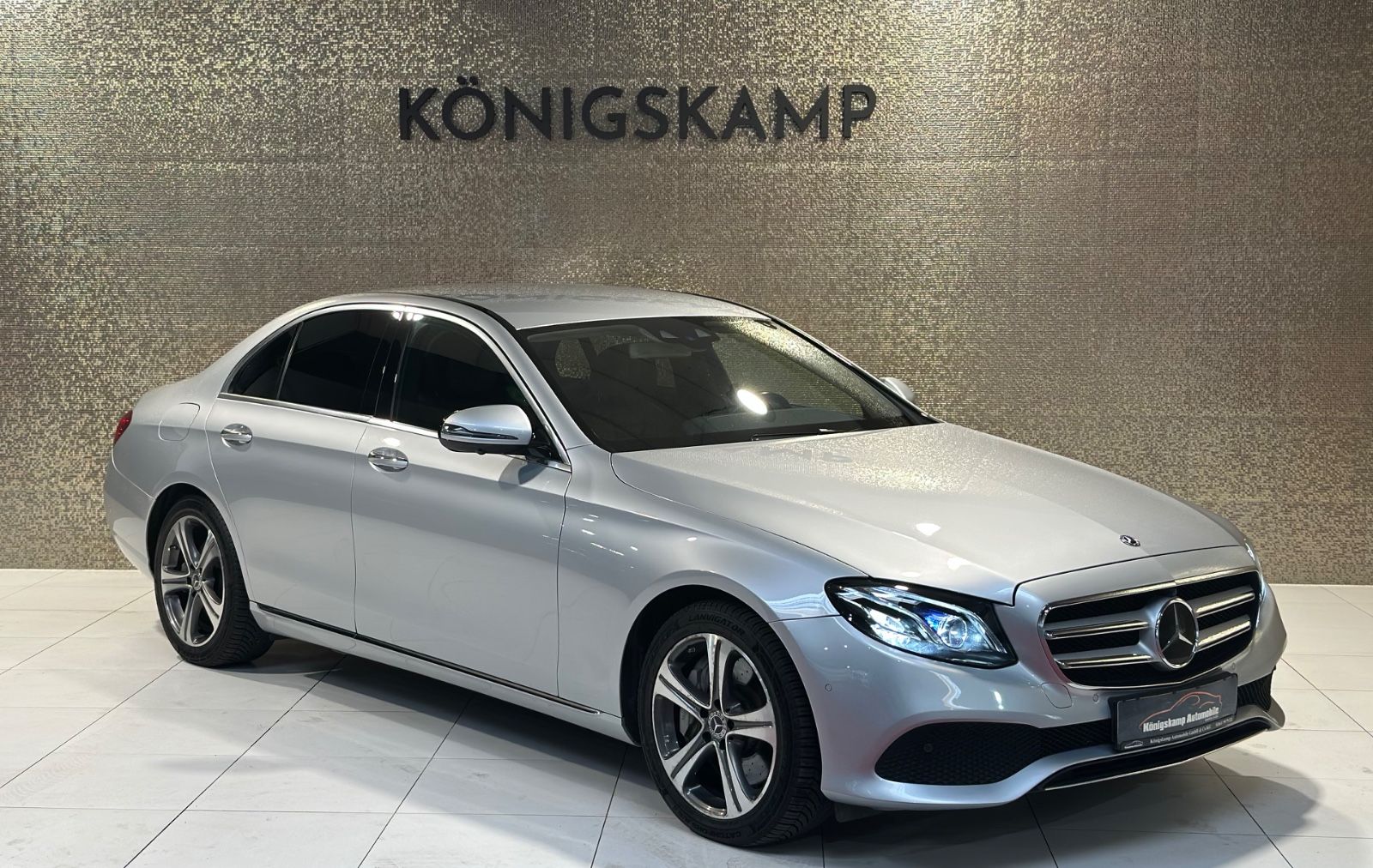 MERCEDES-BENZ E 400 d 4Matic * ACC *360° * AHK* LUFT *