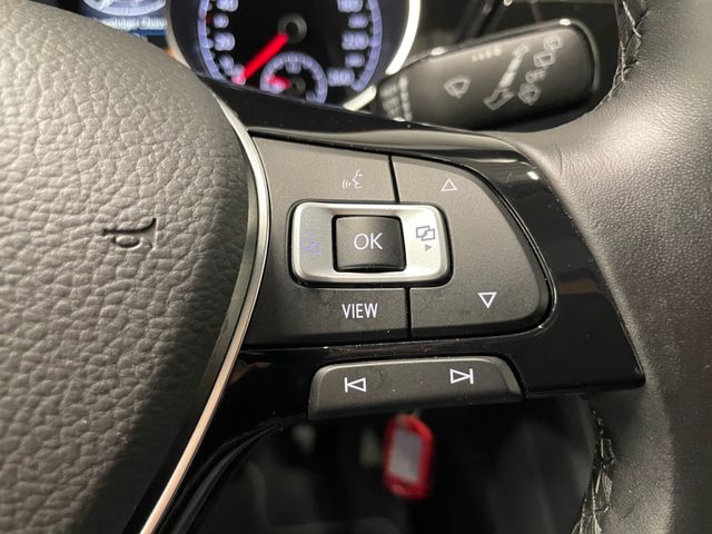 Touran Highline 1.5 TSI NAVI ACC LED