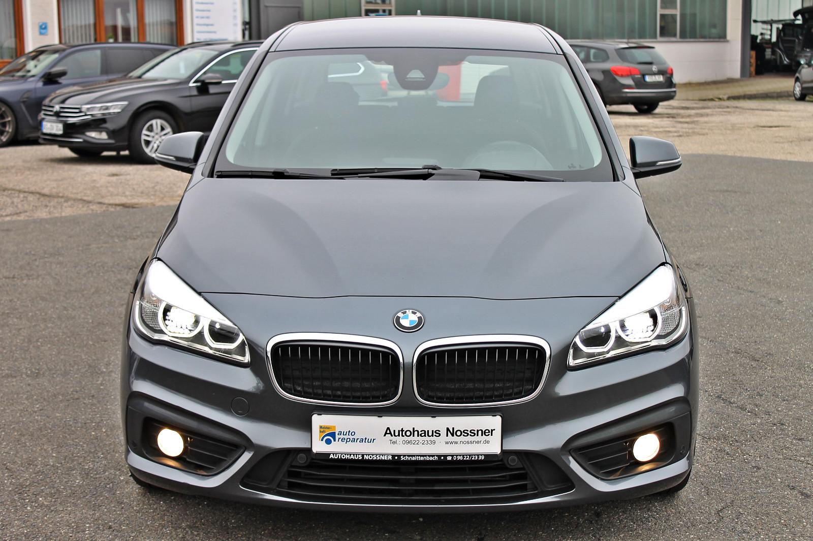 BMW 218i Gran Tourer Advantage (LED,AHK,LMR18",SHZ)