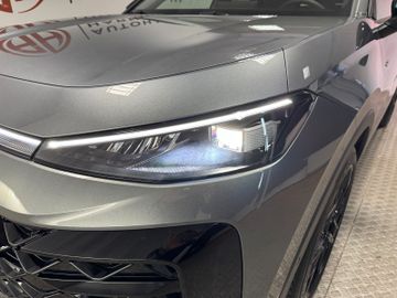 Volkswagen T-Roc 1.5 eTSI  R-Line neues Modell Black Style