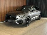 Volkswagen Touareg R-line°4Motion°HUP°LED°Pano°AHK°Assist - Volkswagen Touareg R mit Hybrid-Antrieb (Benzin/Elektro)