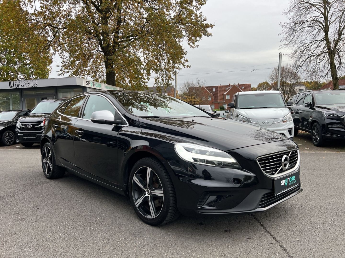Fahrzeugabbildung Volvo V40 R-Design T2 2.0 Navi Leder LED Sperrdiff. Kl