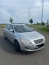 Kia cee'd / Ceed 1.4 CVVT EX EX - Kia aus 2007: Cee D