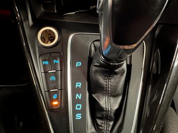 Ford Focus Turnier Titanium *2. Hand*AHK*Klima*Navi*