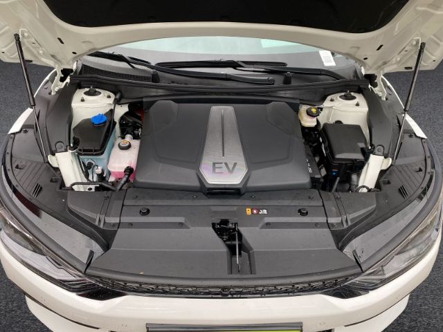 Fahrzeugabbildung Kia EV6 GT-LINE 4WD Elektro 77.4 *WÄRMEPUMPE*PANORAM