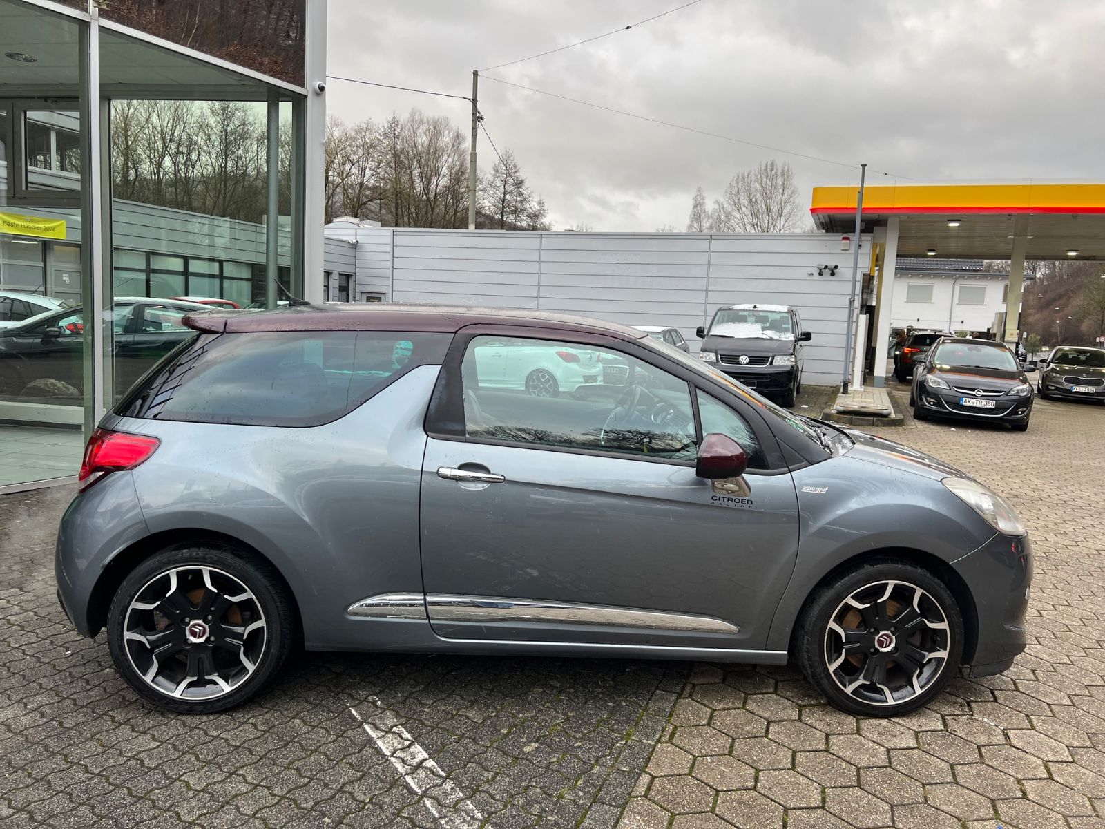 Fahrzeugabbildung Citroën DS3 SportChic *BI-COLOUR* Citroen Racing Sport *