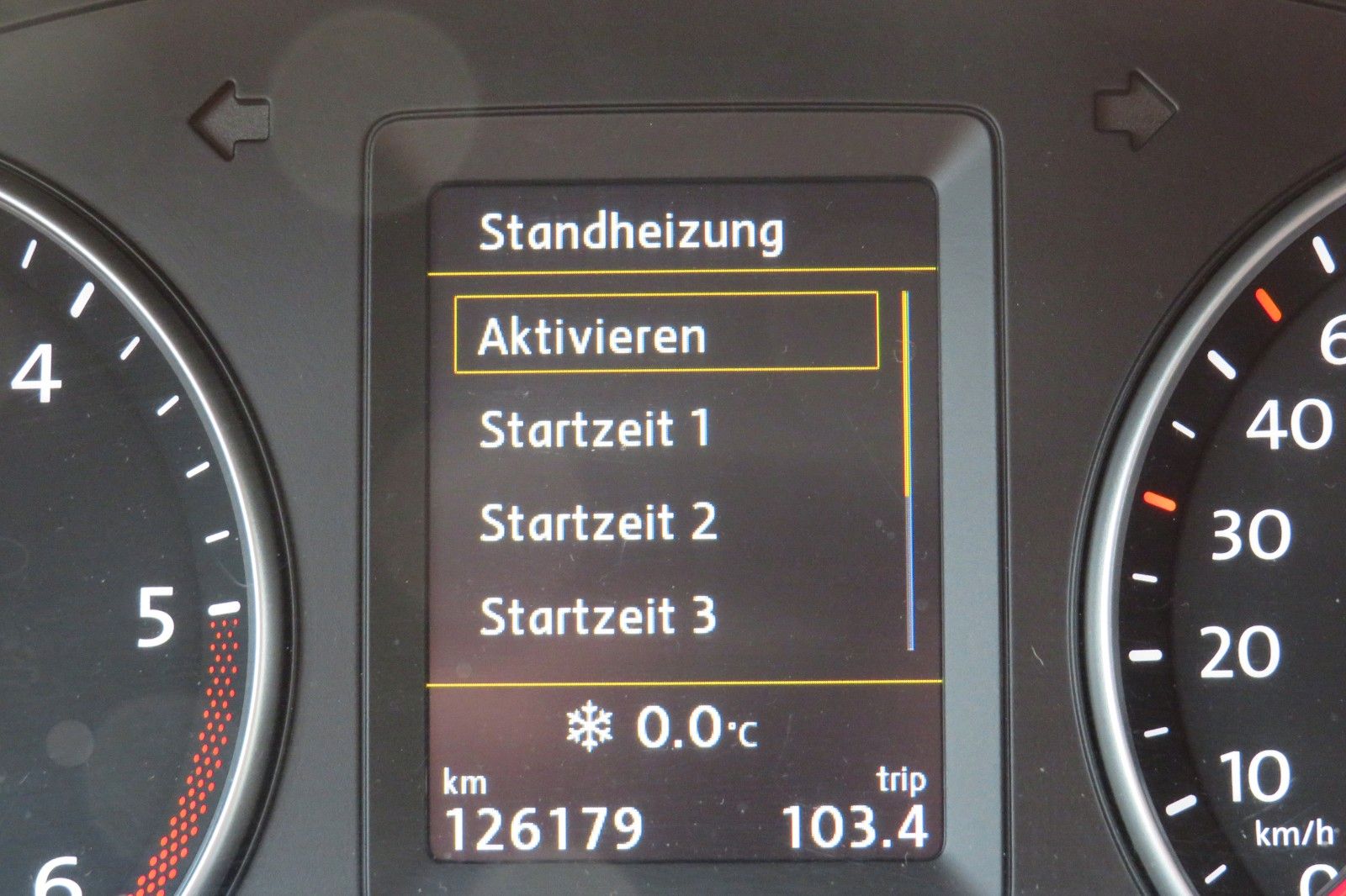Fahrzeugabbildung Volkswagen Caddy MAXI 2.0-TDI COMFORT AHK NAVI STANDH. 1HD