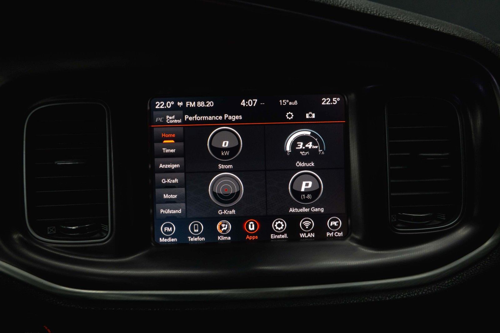 Fahrzeugabbildung Dodge Charger 5.7 V8 HEMI R/T Night-Paket Performance