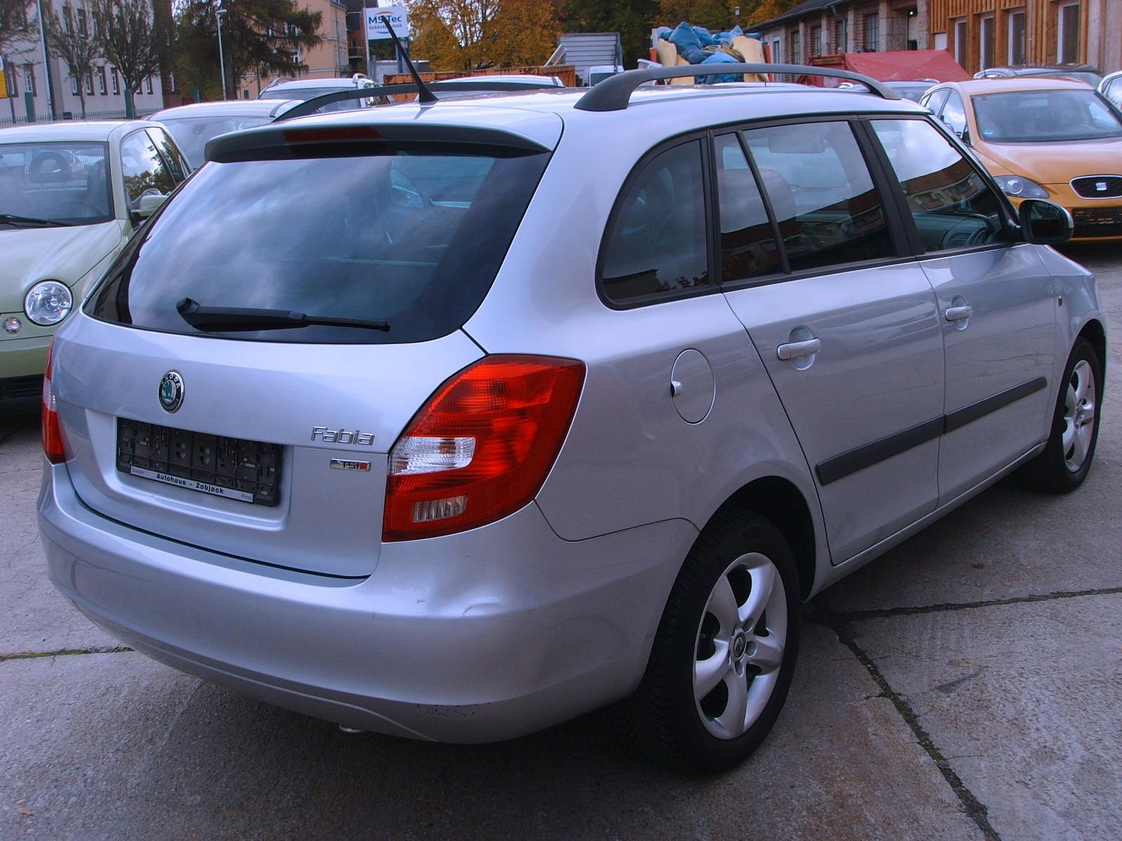 Skoda Fabia 2011 — photo 7